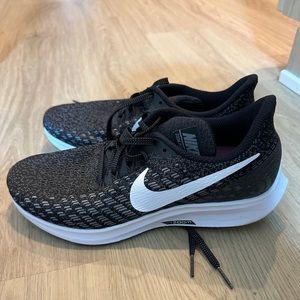 Women’s Nike Pegasus | size 8 - BRAND NEW